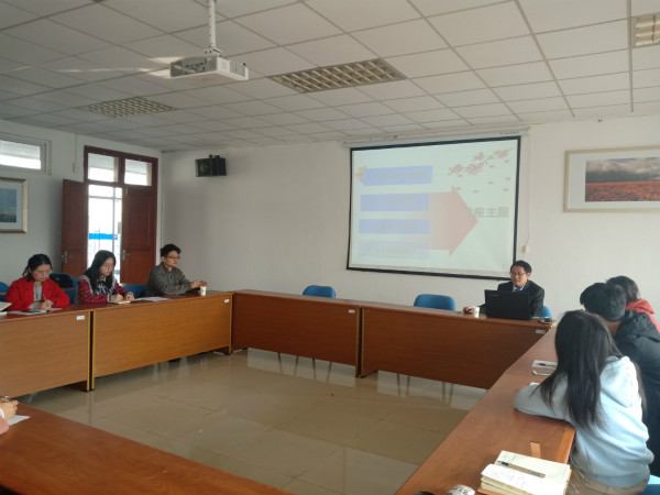 91porny
举办研究生学术研究与论文写作讲座